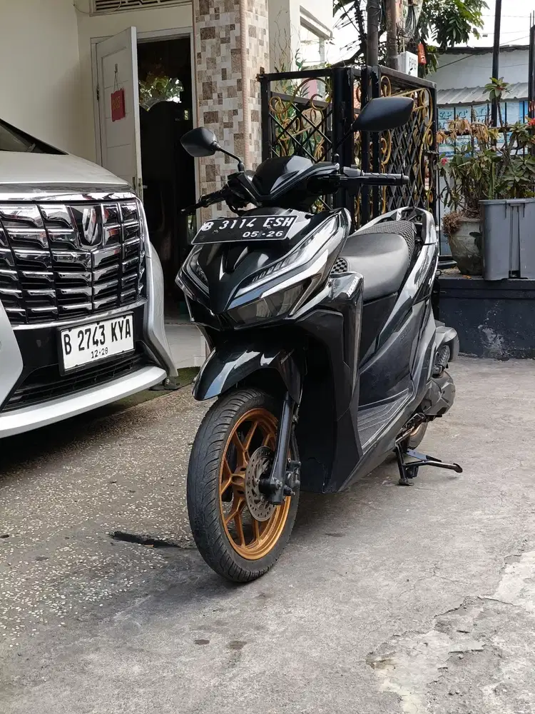 Vario 125 cbs iss tahun 2021 low km 17rb/tt boleh cash lebih bagus
