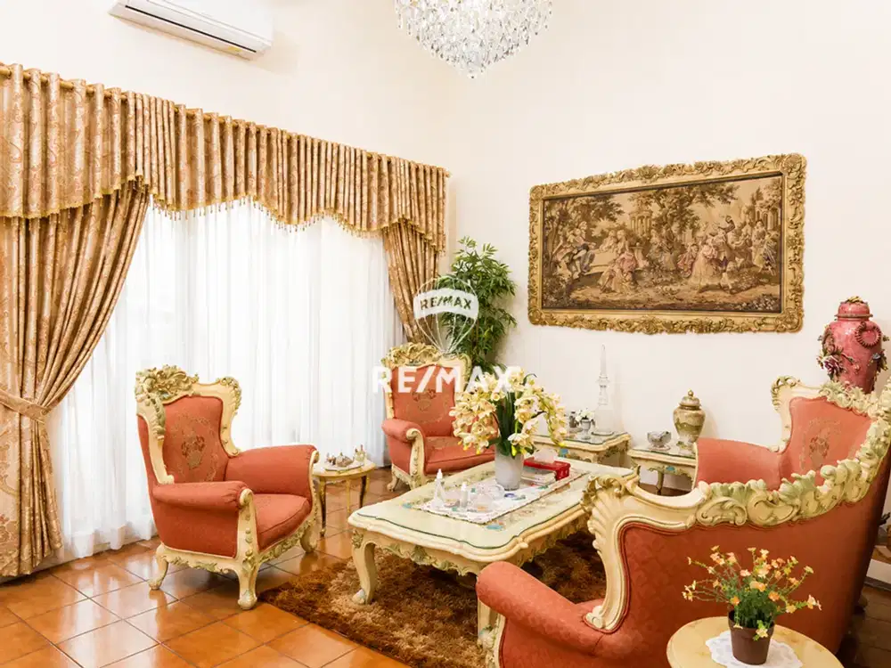DIJUAL CEPAT! Rumah Bonus Kos 12 Kamar di JL Bangka, Dekat Kemang Jakarta Selatan