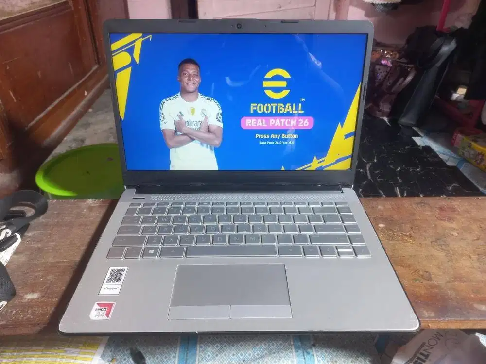 HP 14S AMD A4 (i3) KEYBOARD NYALA RAM 8 GB SSD FULLGAMES