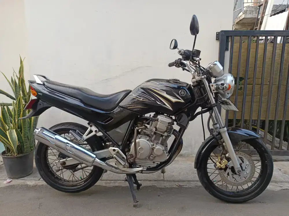 Yamaha scorpio z 2008 lengkap bagus