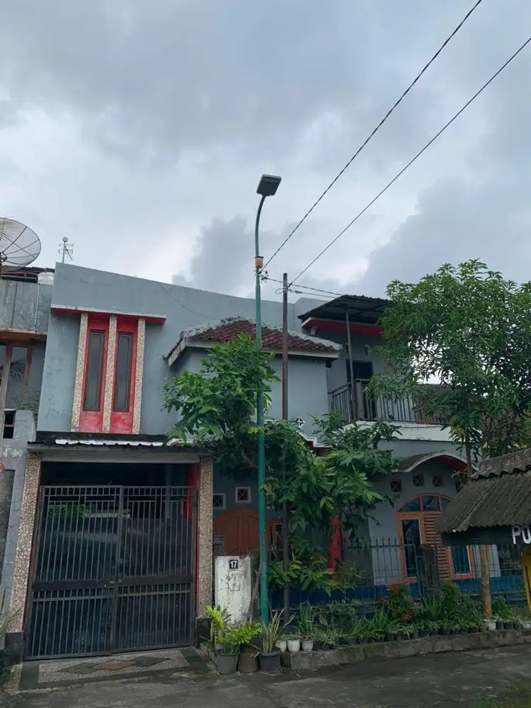 Dijual Rumah Huni 2 Lantai 2 Bangunan