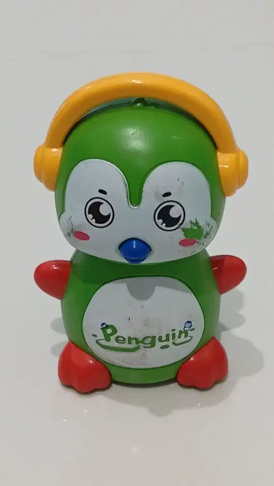 Mainan anak-anak penguin