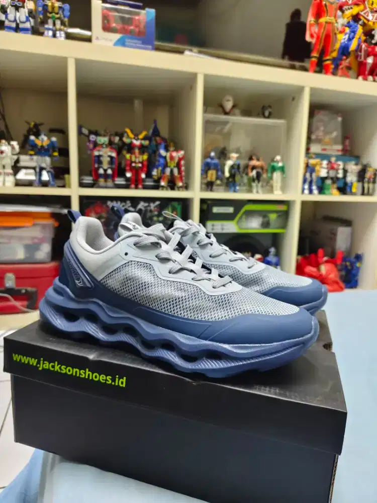 Sepatu Mahal by jacksonshoes id Grey Blue kondisi masih baru no 44