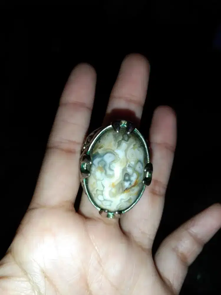 Dijual batu aki