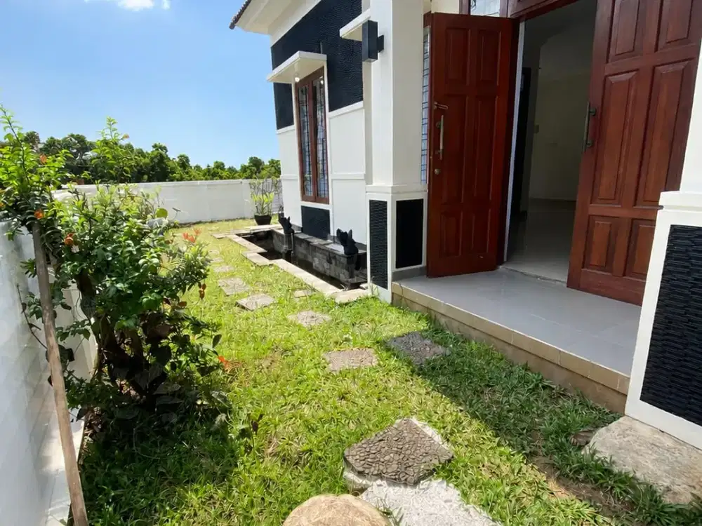 Rumah Luas 204m² di Galaxy Bekasi Selatan!