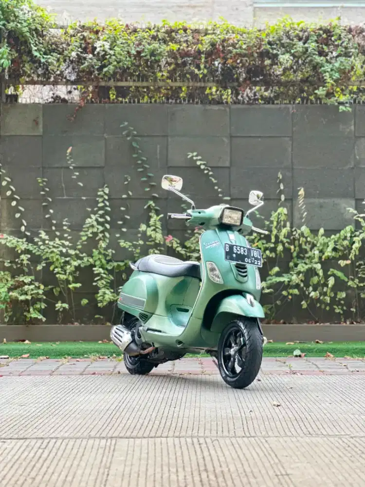 JUAL CEPAT PIAGGIO VESPA S 125 IGET THN 2017 PERFECT CONDITION