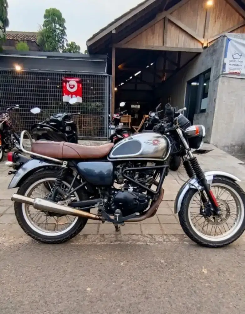 Kawasaki W175 Lengkap