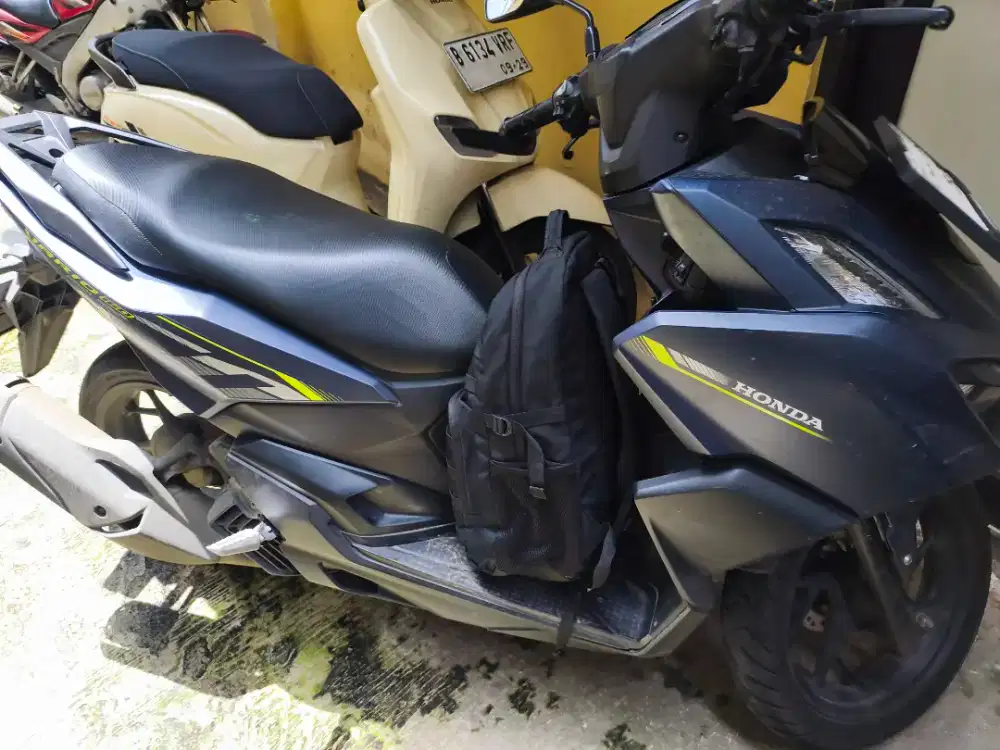 Vario 160 cbs warna biru