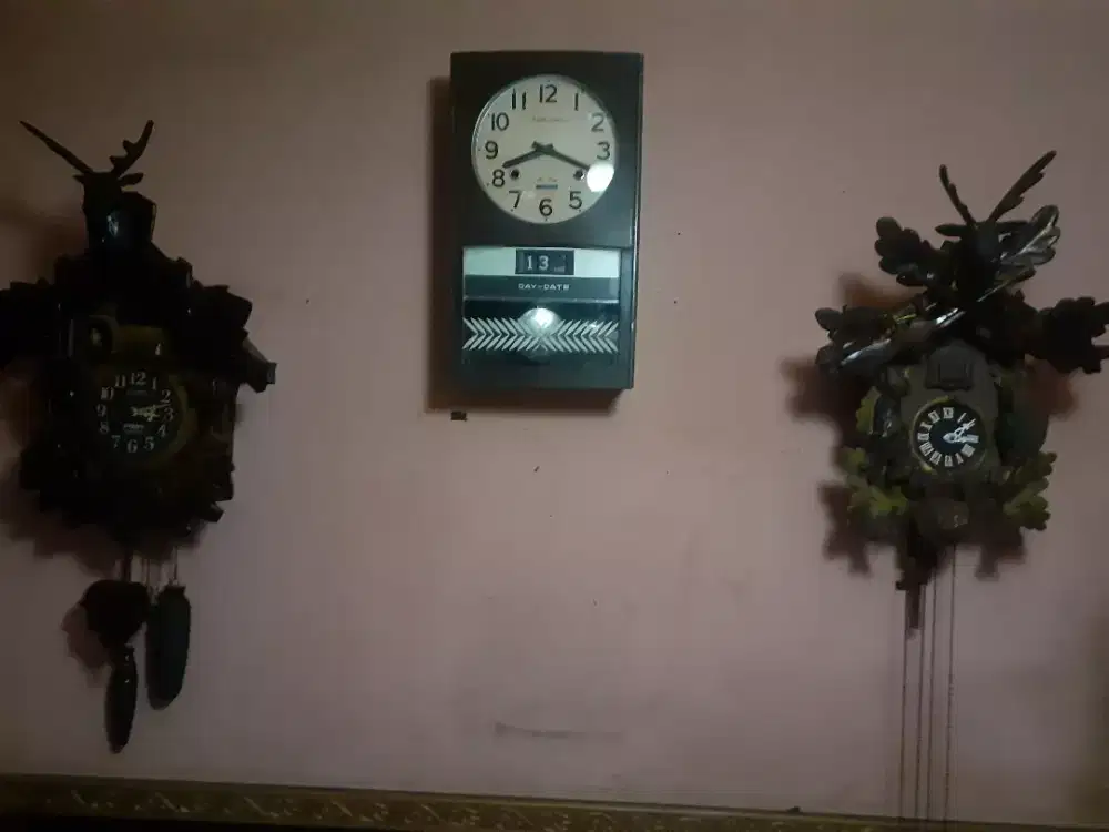 Jam Kikuk Antik