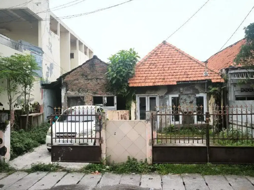 Rumah Lama Jalan Sulawesi / Jalan Sumatra, Hitung Tanah, Cocok untuk Renov Bangun Kos, Row Jalan bisa 2 Mobil