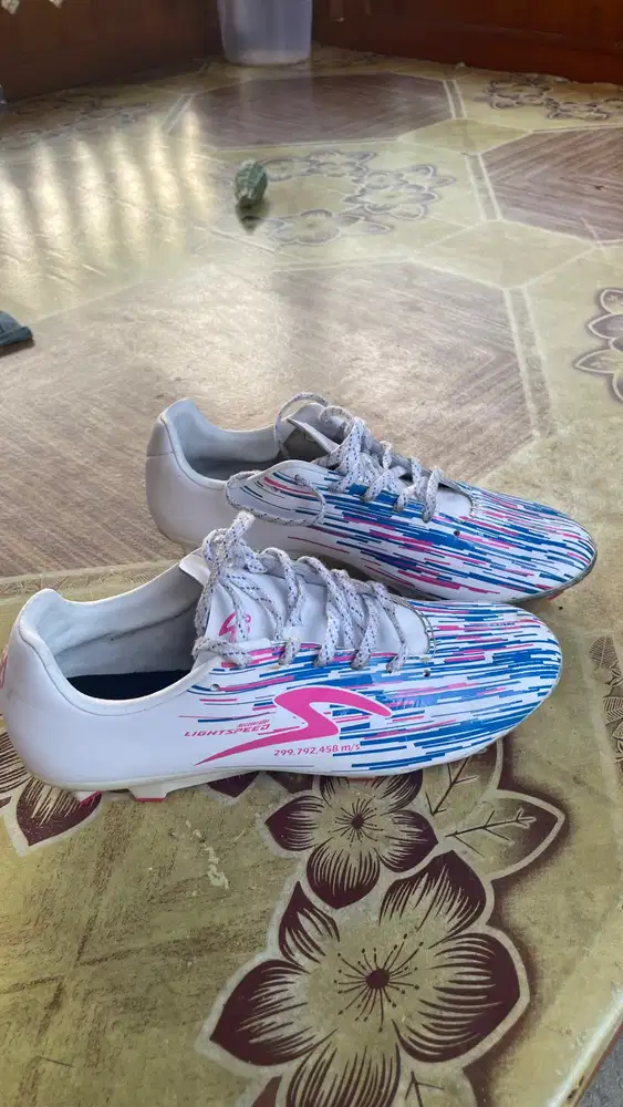 Sepatu Bola Specs Lighspeed Reborn White Magnifico Original