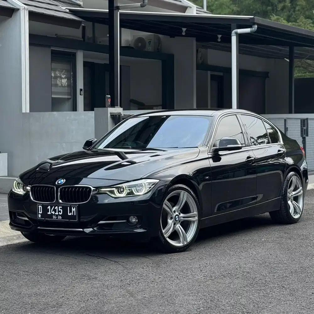 BMW F30 320i SPORT AT Tahun 2014