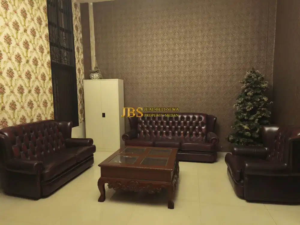 Rumah Siap Huni Dijual di Komplek The Palace Residence Jalan Mustang - Medan