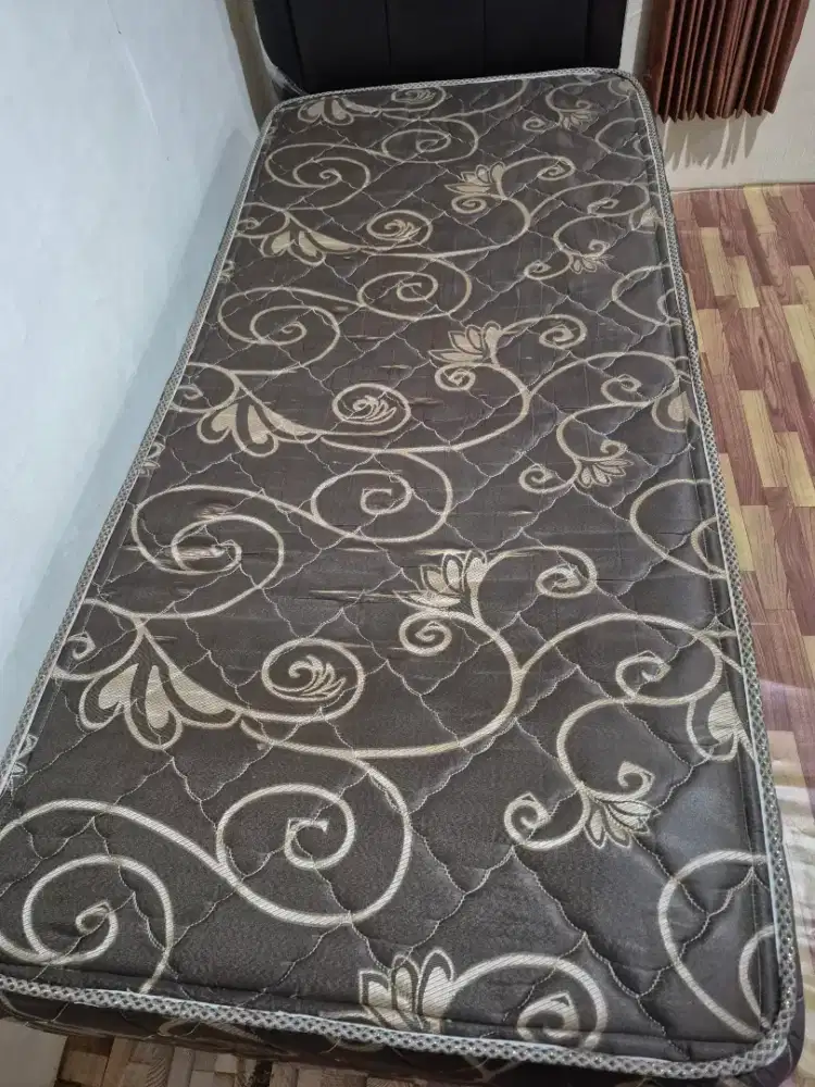 jual spring bed single 90 x 200 kondisi sesuai foto lokasi siwalankrto