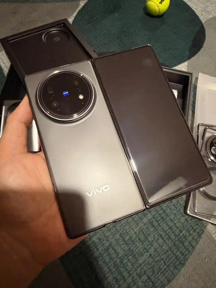 Vivo X Fold 5 512GB/16GB Ram pakai sebulanan garansi pjg like new 999%