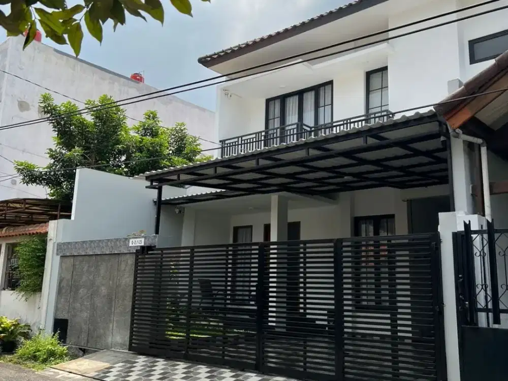 Jual rumah bintaro  jaksel Manyar 3 lantai