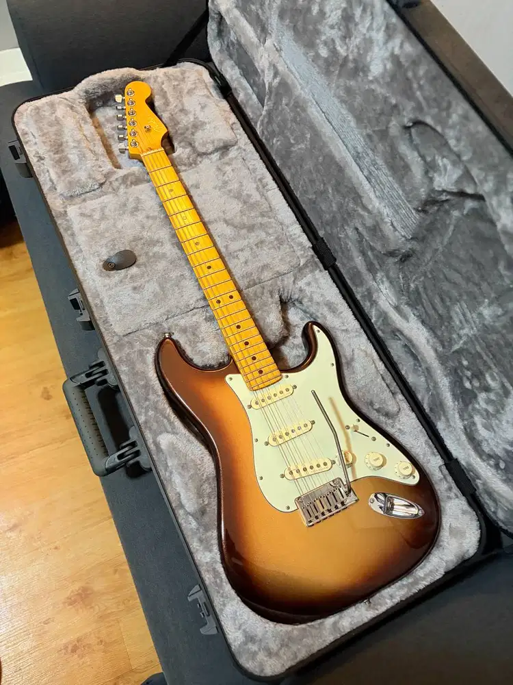 WTS – Fender American Ultra Stratocaster USA (2022) – Mocha Burst