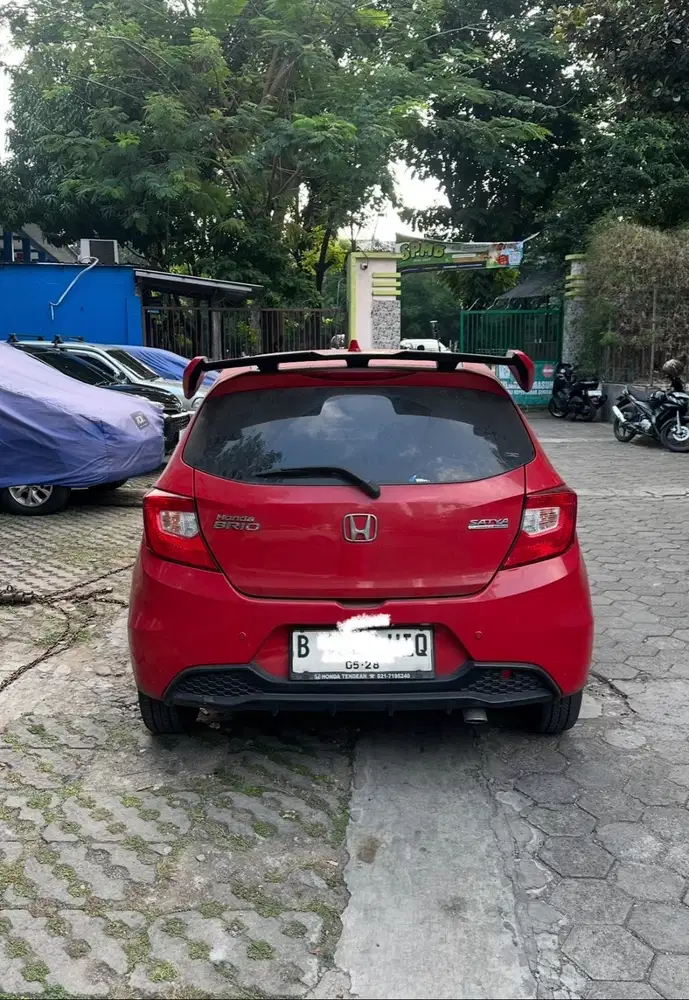 Honda Brio Satya E CVT 2023 Merah | KM 26 Rb | Asuransi Aktif | Body M