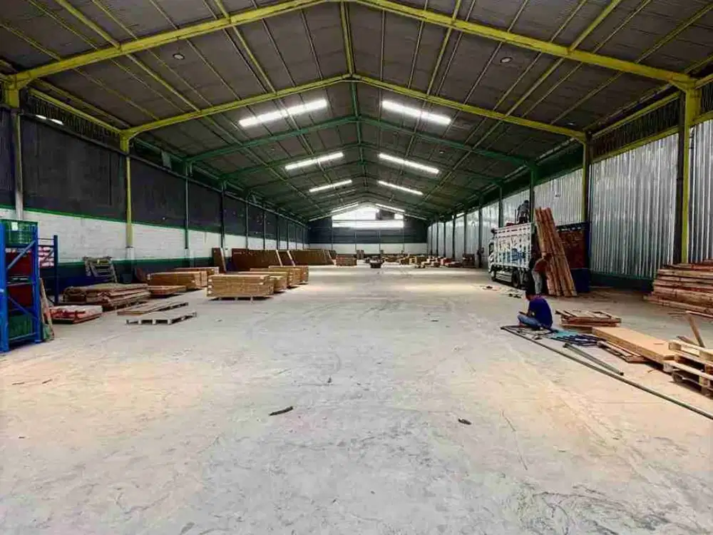 Gudang Murah Suri Mulia Margomulyo dekat angtropolis, tandes pelabuhan