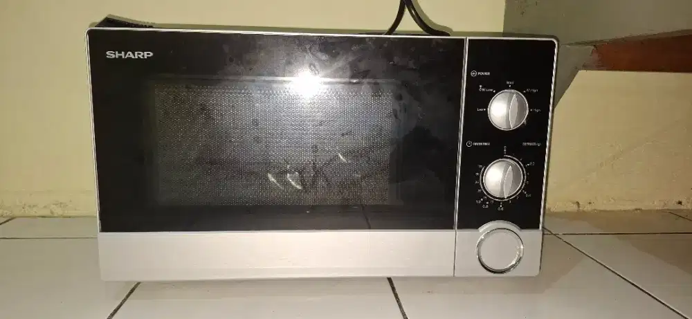 Microwave SHARP 23L,450W