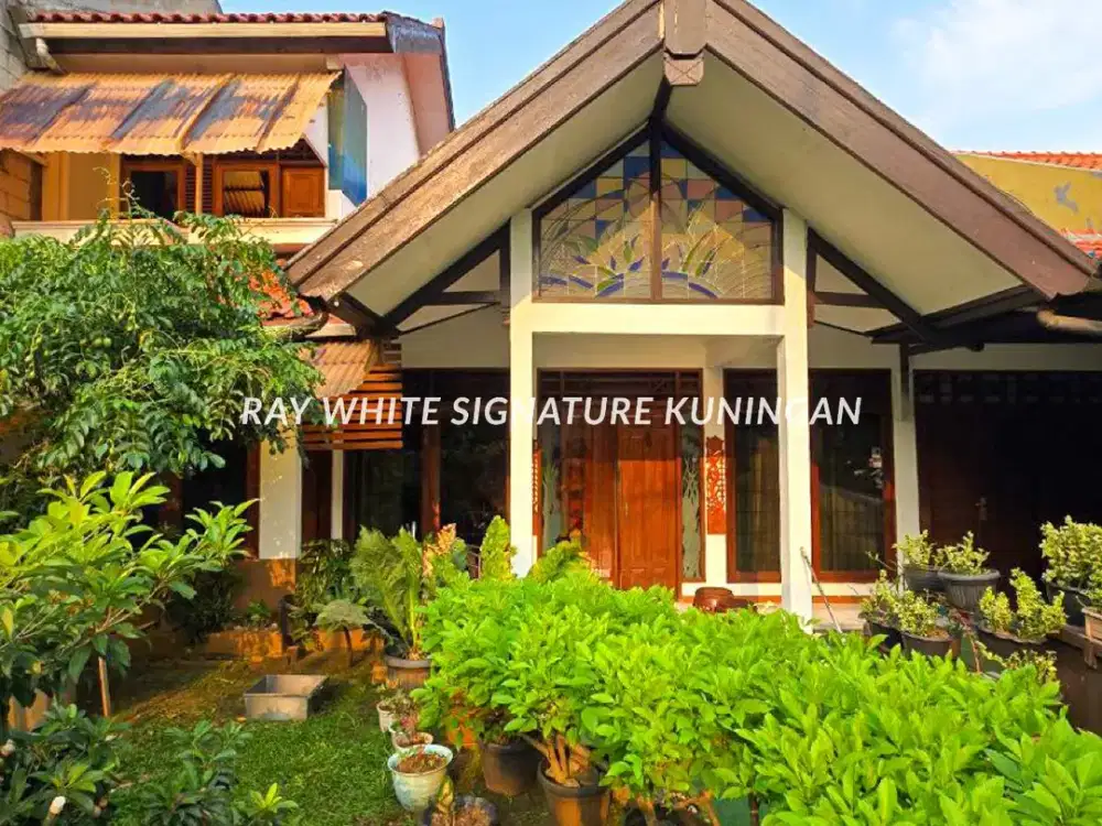 Dijual Rumah Klasik, Cocok Untuk Kost, Di Pejompongan,  Bendungan Hilir