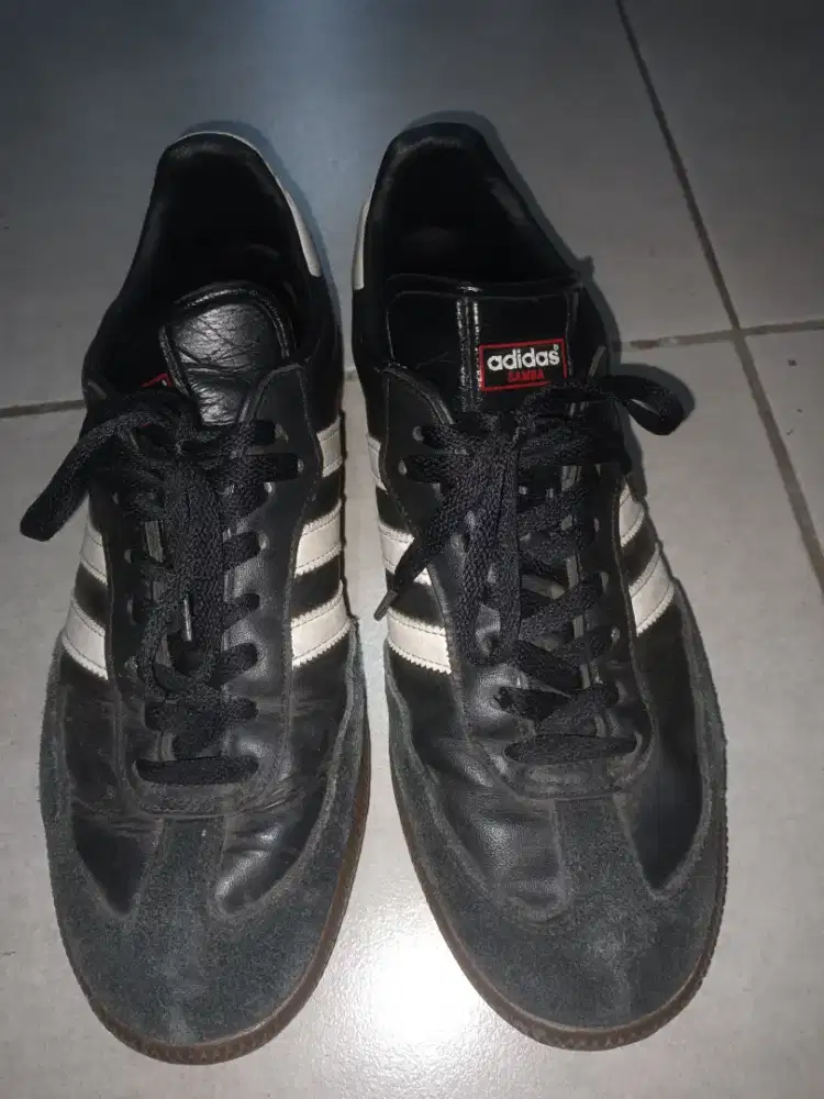 Sepatu Adidas samba hitam