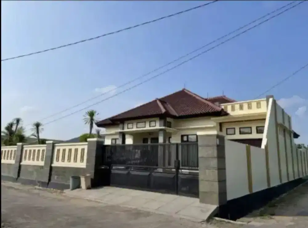 Rumah luas tanah 800