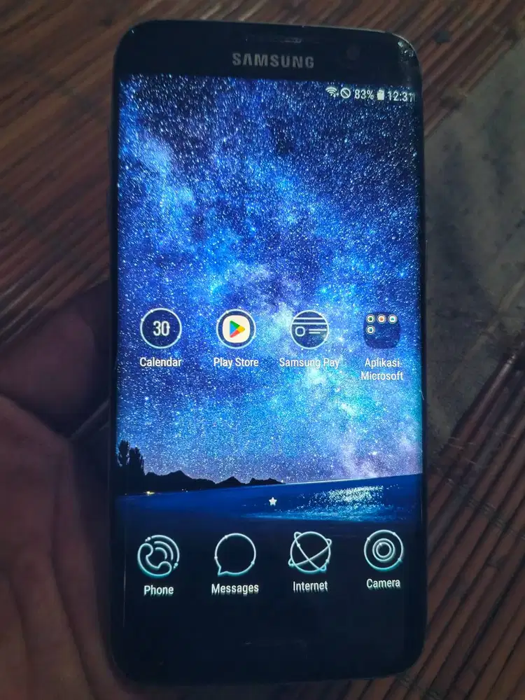 BU Samsung galaxy s7 edge plus laptop Toshiba core i3
