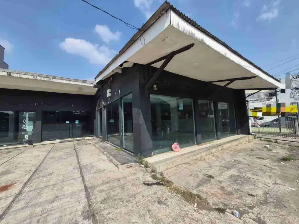 Disewakan Ruang Usaha/workshop dengan Lokasi strategis di Pinggir Jalan Raya Pekayon , bekasi