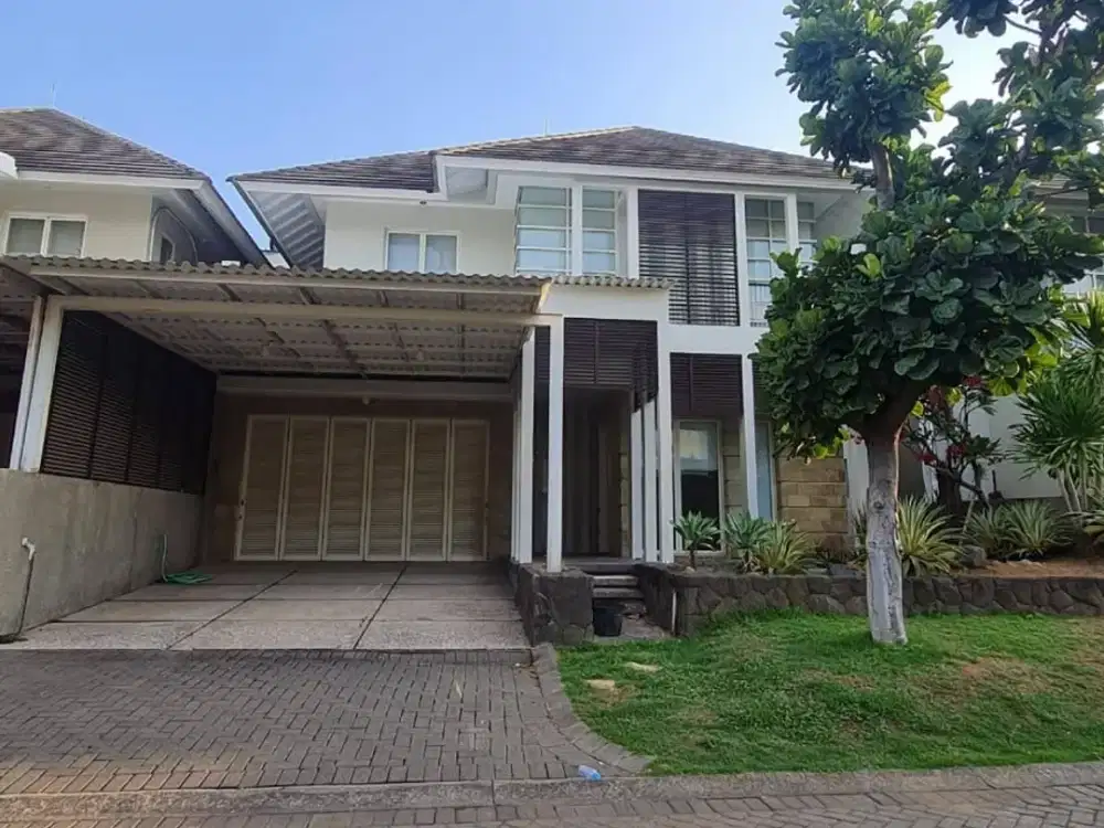 Rumah sangat bagus, bangunan kokoh terawat di Citraland, Surabaya For Sale