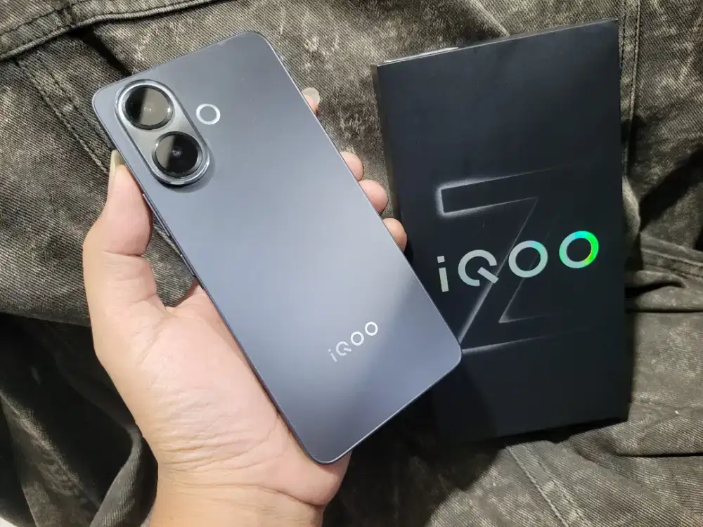 Iqoo Z10R 5G ram 12/256gb mulus terawat fullset original nominus