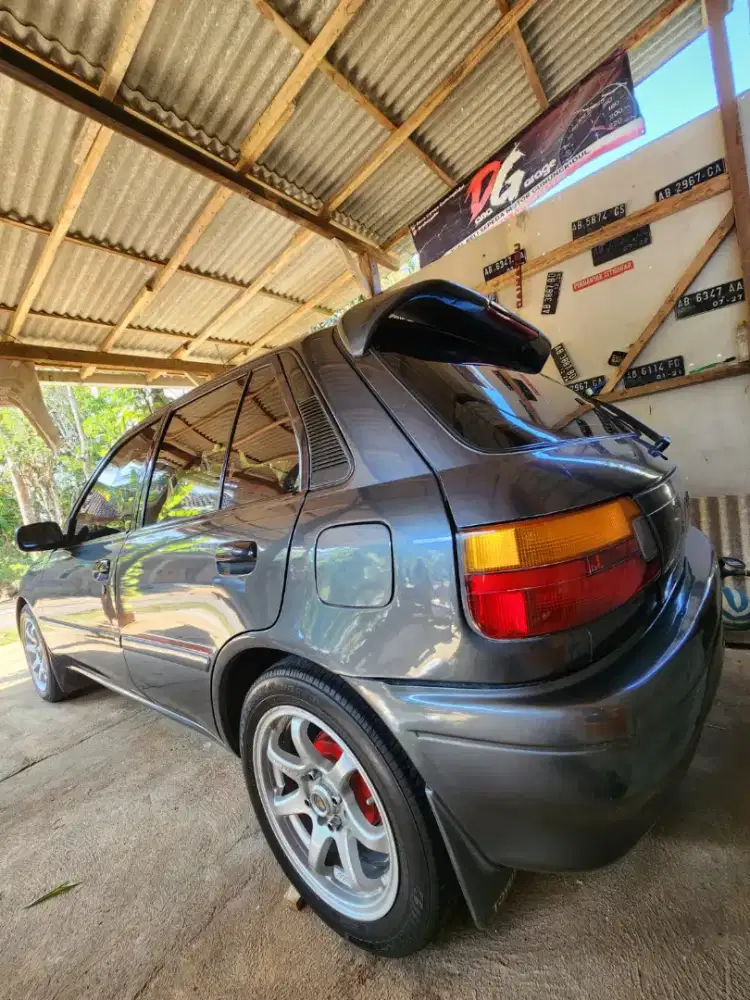 Toyota Starlet SE Limited