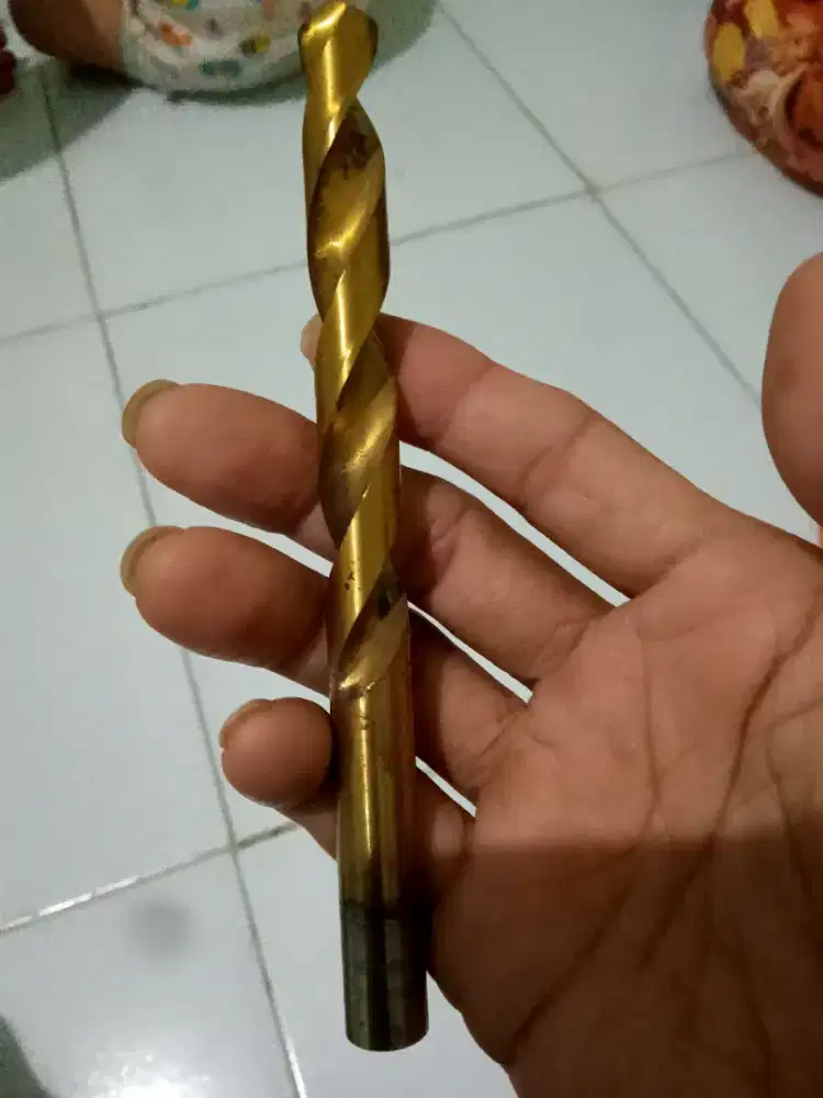 Mata bor  plapon