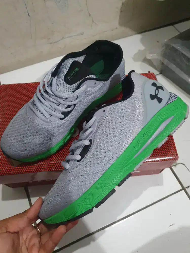 Under armour hovr sonic 5