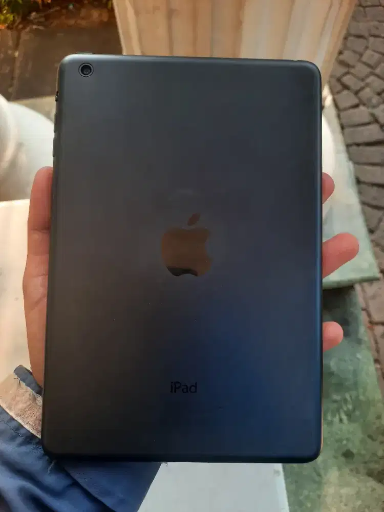 DIJUAL IPAD MINI GEN 1 WIFI ONLY 64GB MINUS LOCK ICLOUD