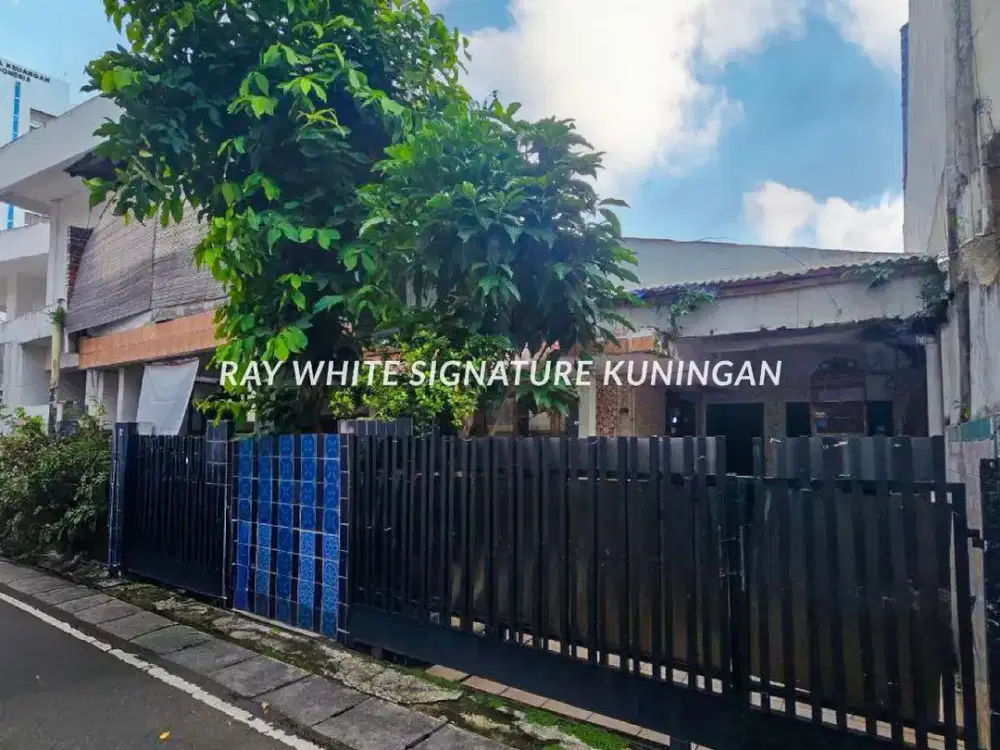 Dijual Rumah Lama Cocok untuk Kos, Di Bendungan Hilir, Jakarta Selatan