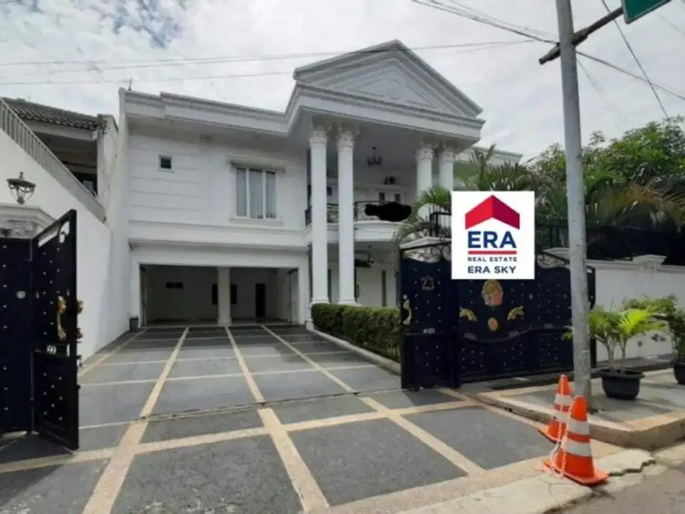Dijual Rumah Mewah Di Tebet Timur SHM Tepi Jalan Raya Lokasi sangat Strategis Cocok Untuk Rumah Tinggal Dan Usaha