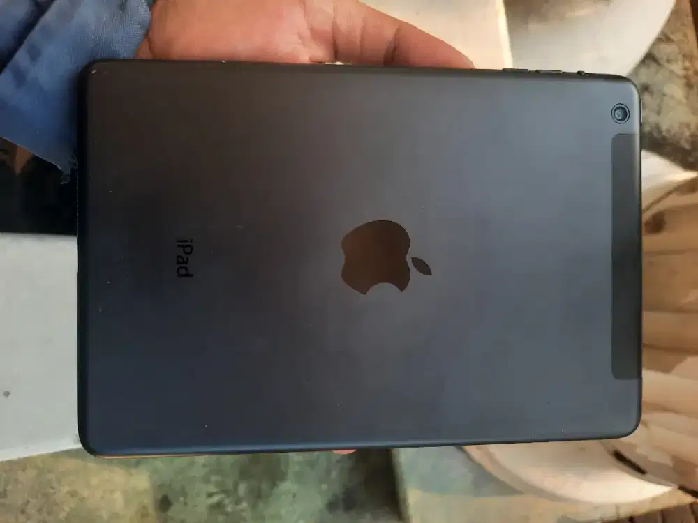 DIJUAL IPAD MINI GEN 1 WIFI & CELLULAR 64GB MINUS LOCK ICLOUD