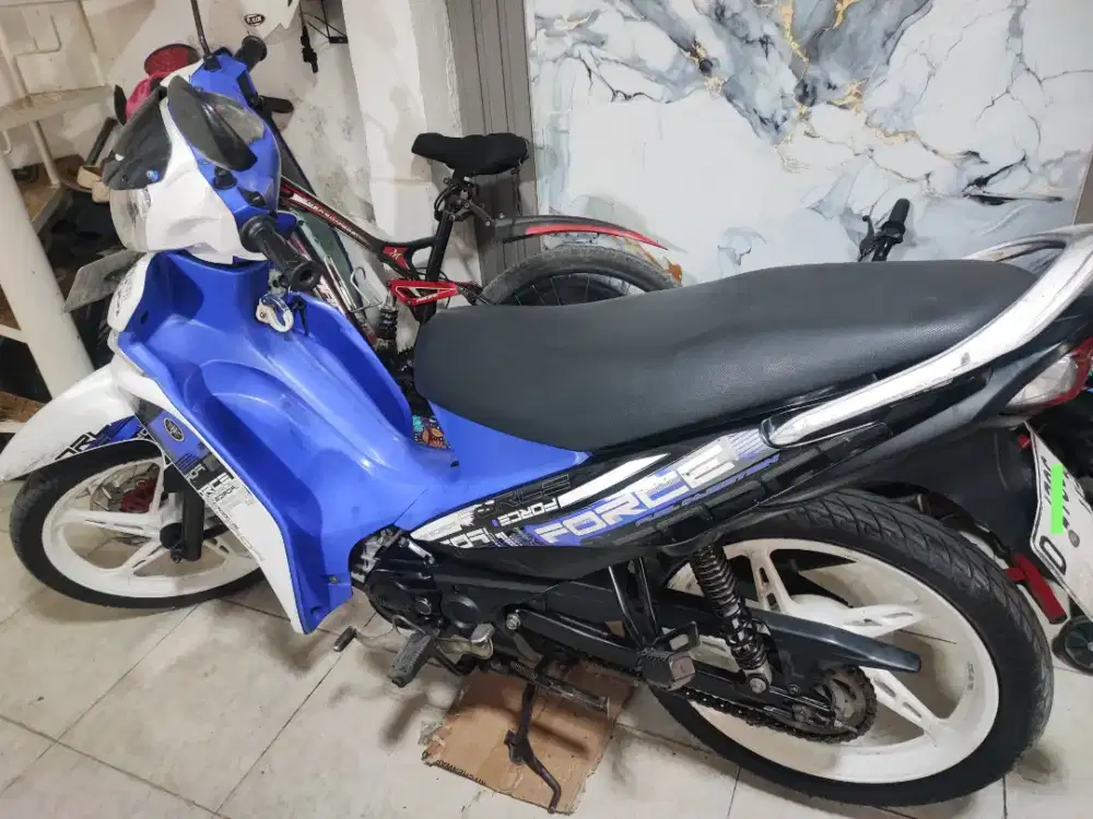 Yamaha Vega Force Injeksi 2013 siap pakai pajak isi