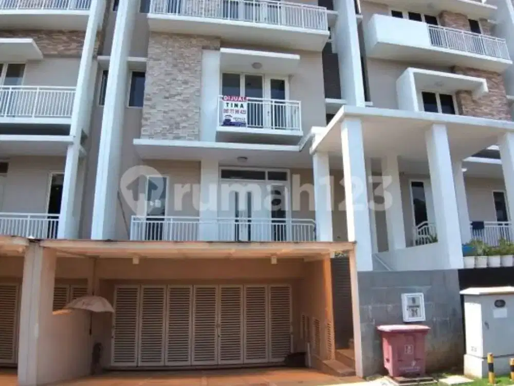 Rumah Sherwood Garden Bagus