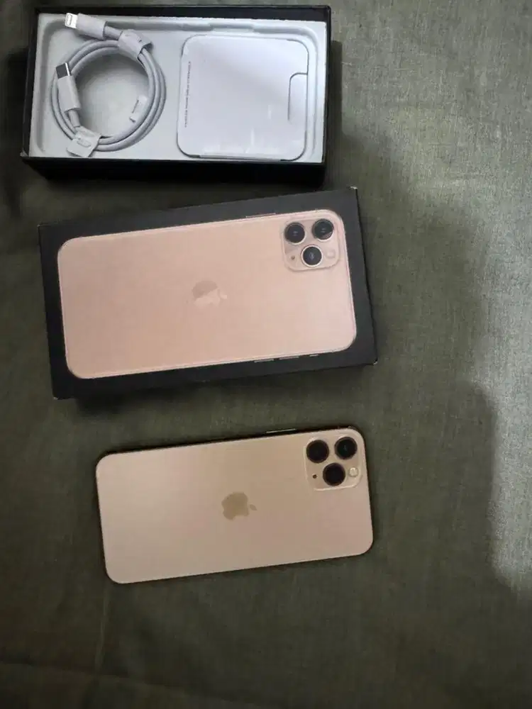 Iphone 11 pro 256hb setara baru all