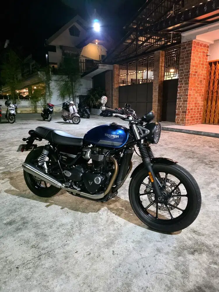 Triumph Street Twin 900 / Speed Twin 900