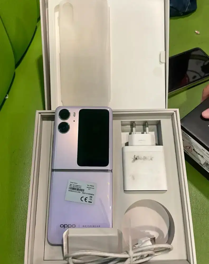 Oppo find N2 Flip Fullset