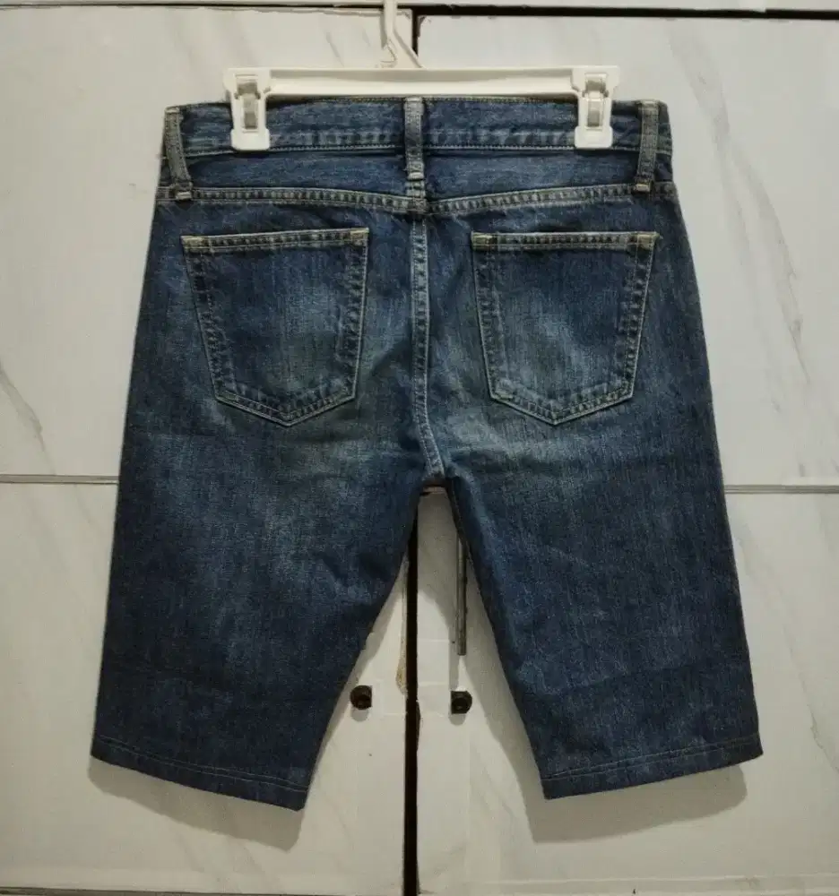 Pendek jeans sly no 30