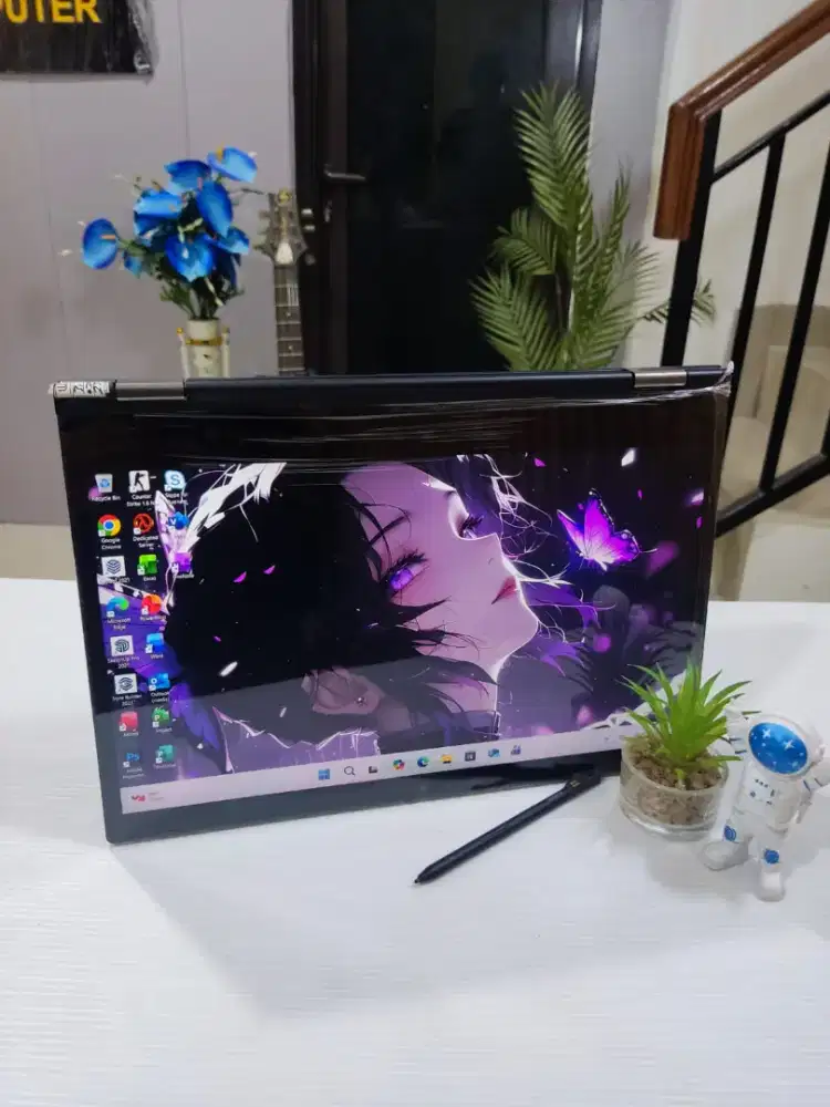 Laptop Slim Touchscreen+ PEN GEN 10 Lenovo Yoga L13 Siap Pakai