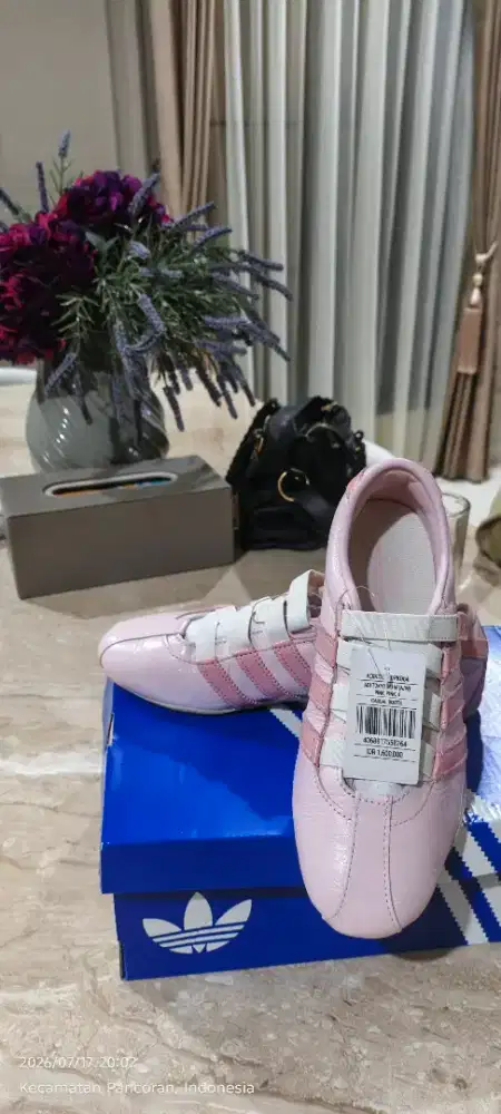 Adidas Tokyo MJ W -pink. Original