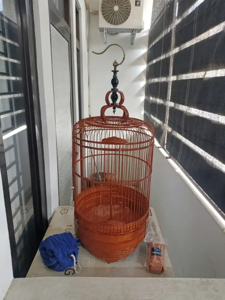 Sangkar burung branjangan kurung titimplik Bekas. Lark sanma pakling
