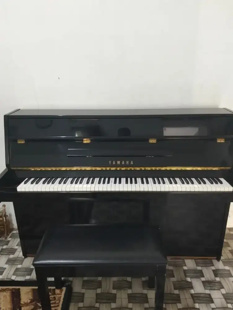 Piano Uprigt Yamaha LU-90PE