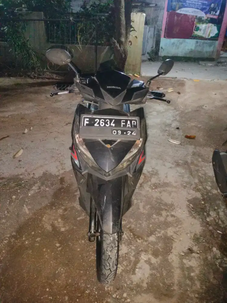 Dijual motor vario techno 2016