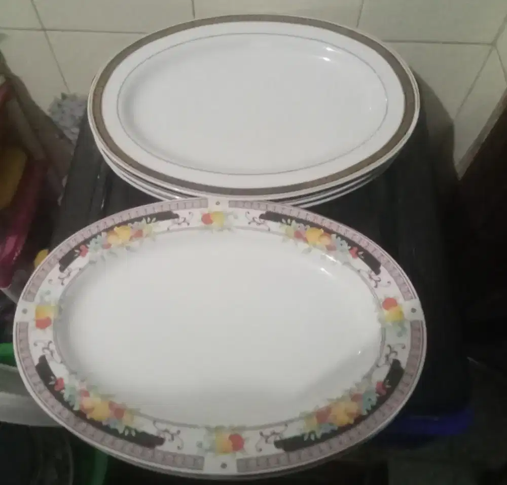 Piring oval lodor besar ukuran 35x26 cm